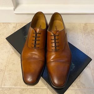 VERY GOOD Men’s Magnanni Cognac dress shoes